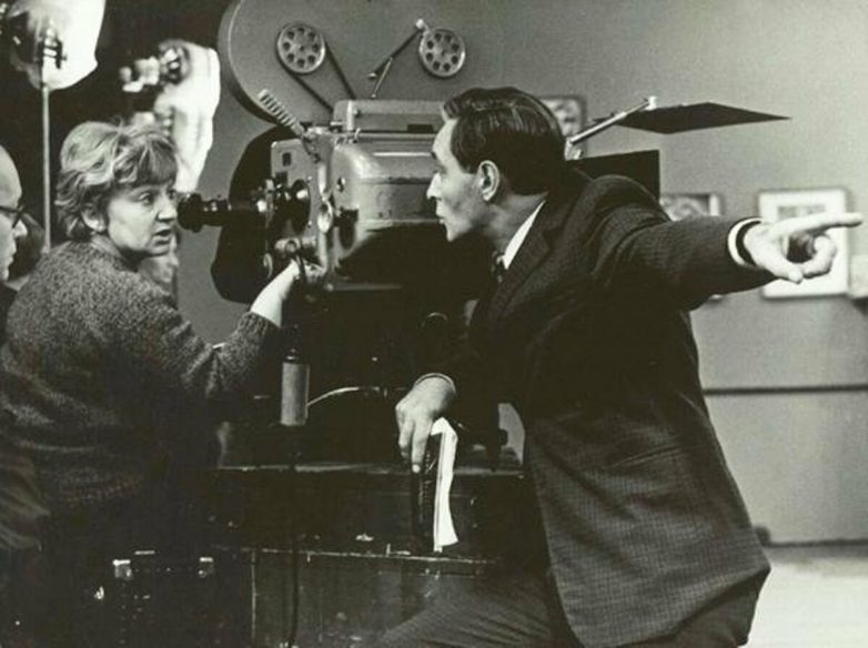 Загадка дня: звідки гестапо було стільки радянських магнітофонів?